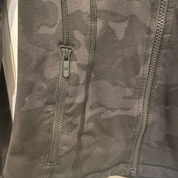 Lululemon Define Jacket - Picture 7 of 7